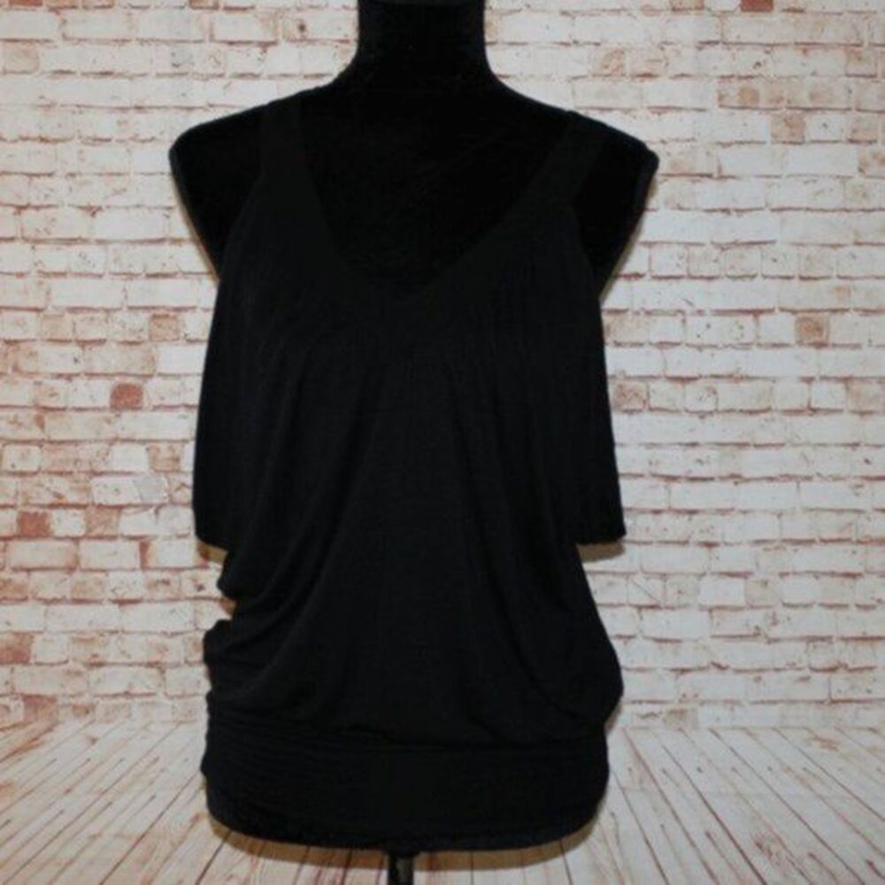 Jolie Black Sleeveless Top Size Small